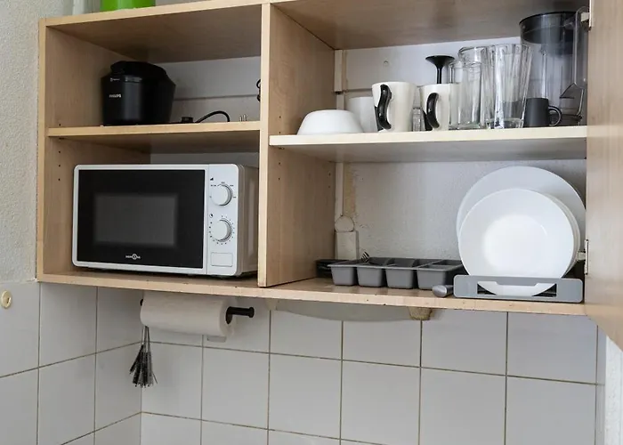 Cleva Getaways Apartment