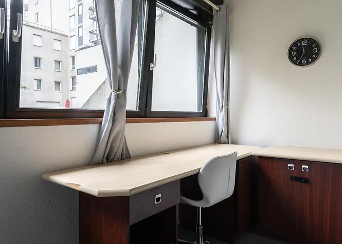 Cleva Getaways Apartment